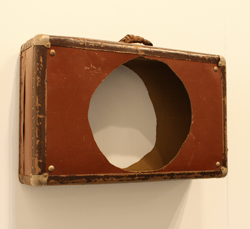 Андрей Ройтер. Мой чемодан. 2009. Чемодан. Фото: courtesy Galerie Impronte. Источник: andreiroiter.com