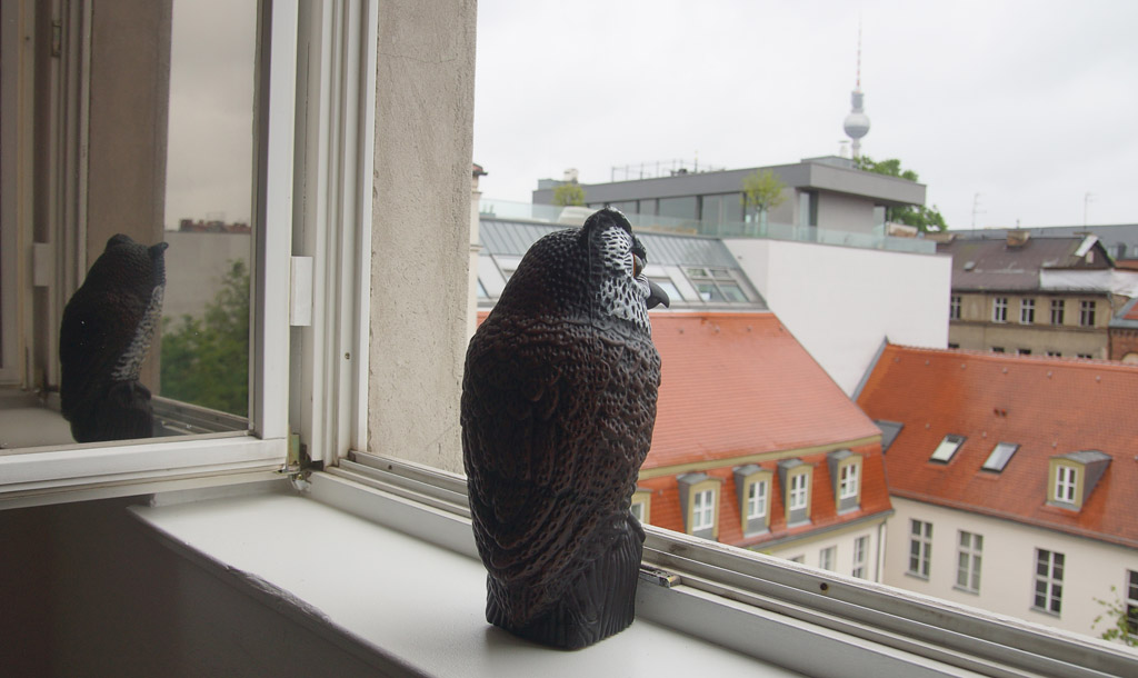 Зарухи Абдалиан. Предостережение, ловушка. 2014. Сова-манок, звук. Фото: © Hedda Grevle Ottesen. Источник: www.kunstkritikk.dk